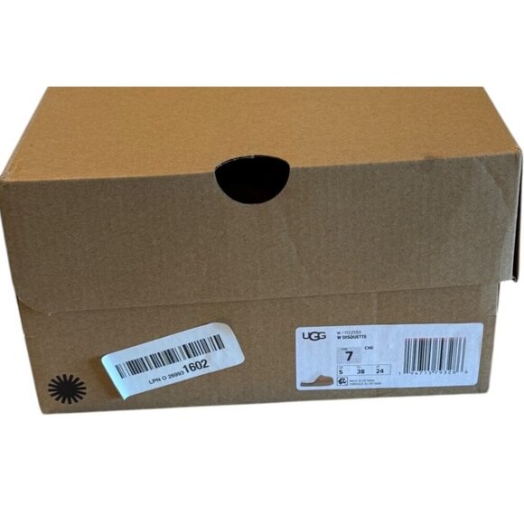 Ugg Women's Disquette Sheepskin Slipper Sand Suede Clog Mule Size 7 - Picture 6 of 7